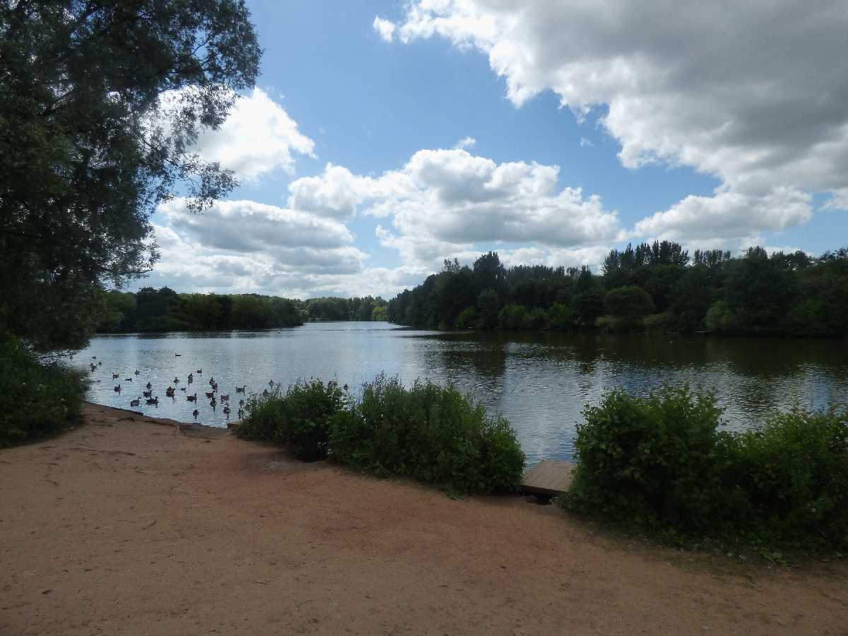 Arrow Valley Country Park over in Redditch, Worcestershire